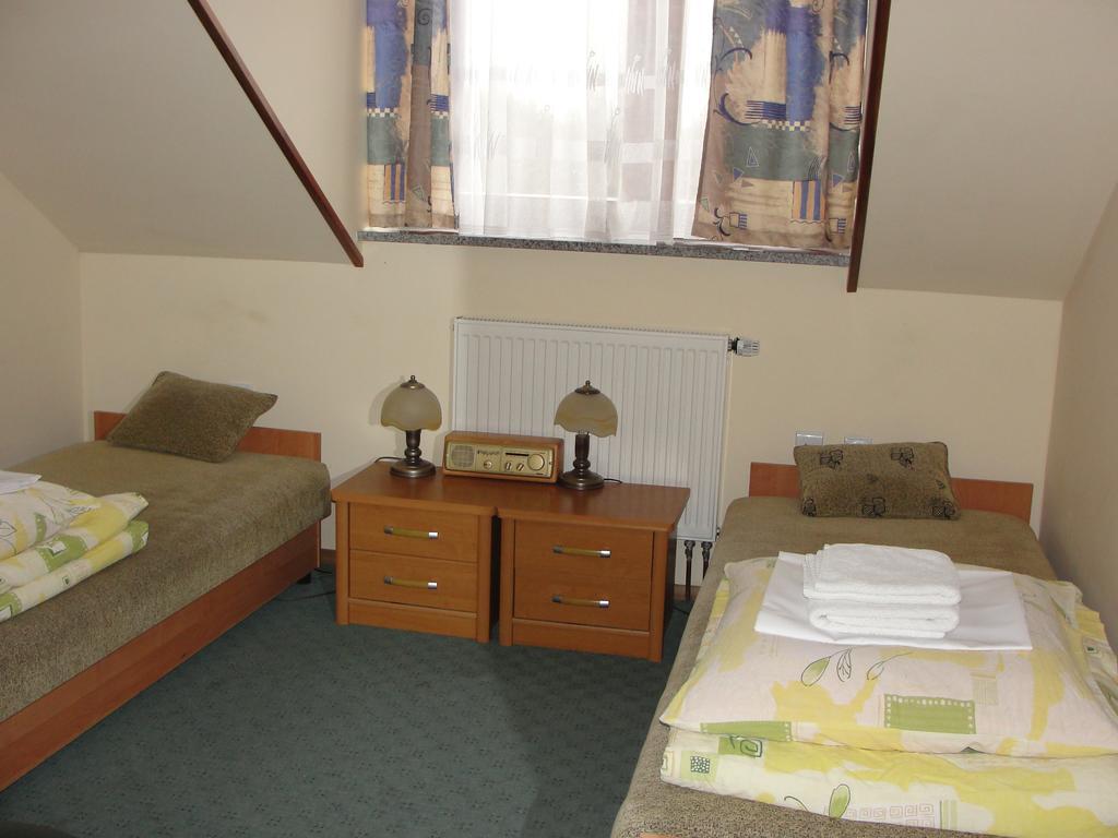 Osrodek Wypoczynkowy Anna Hotel Zwierzyniec Pokój zdjęcie