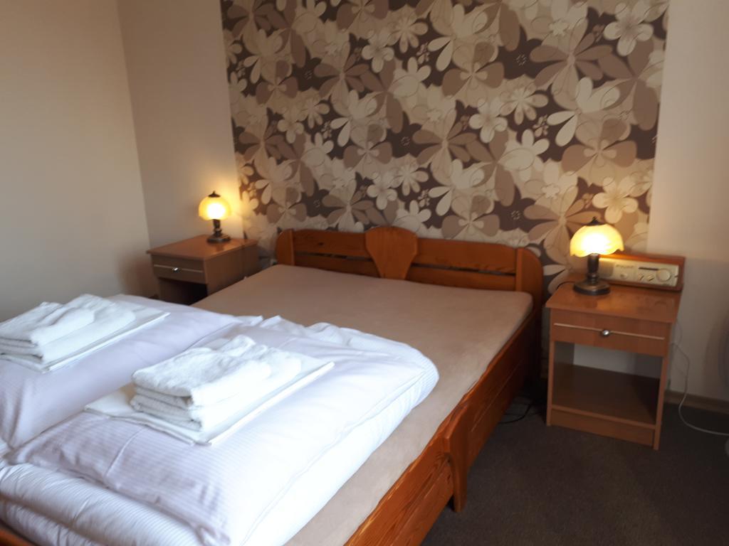 Osrodek Wypoczynkowy Anna Hotel Zwierzyniec Zewnętrze zdjęcie